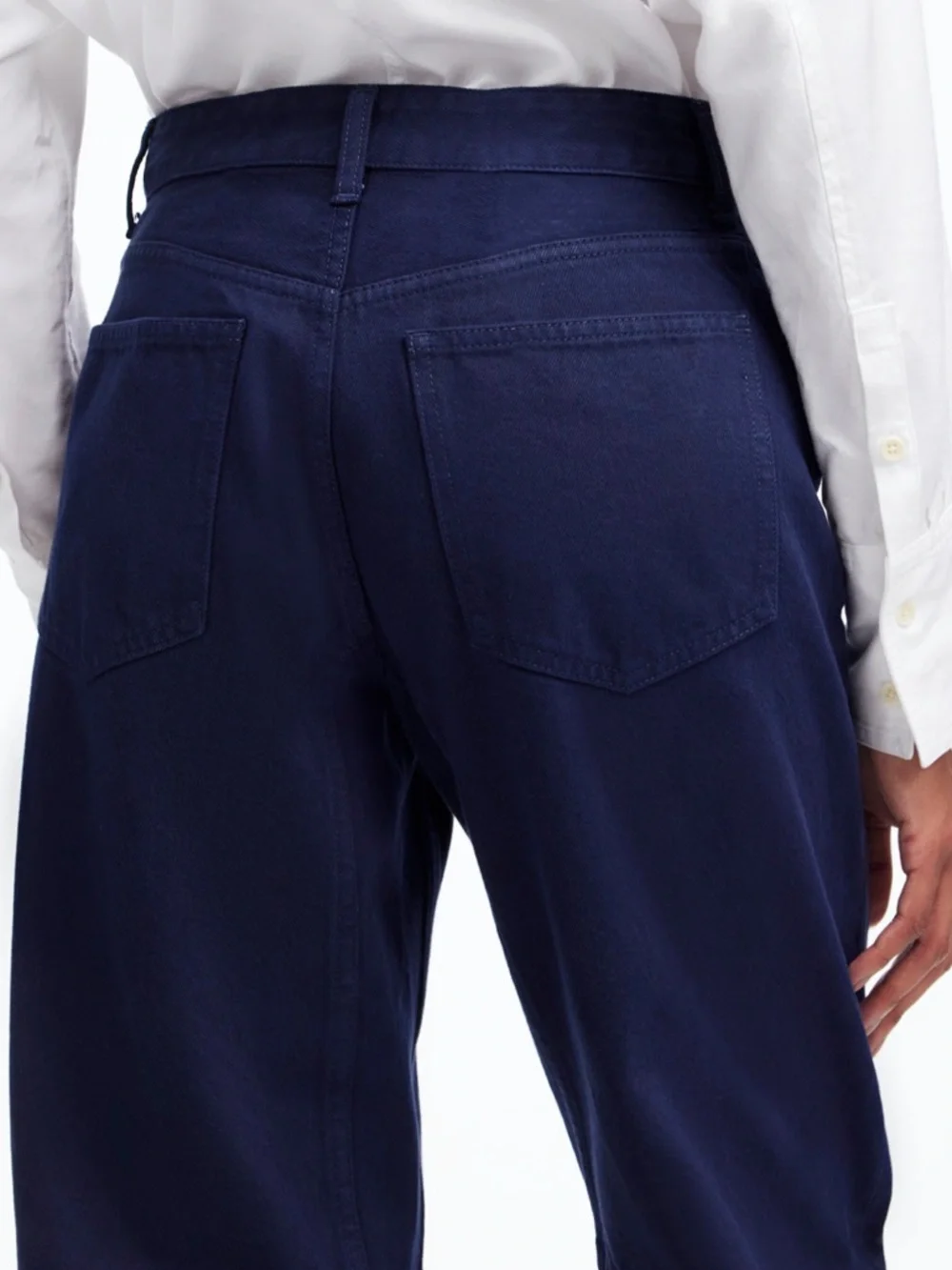 NWT Madewell The Darted Barrel-Leg Jean in Garment-Dyed Denim Juniper Berry - Picture 3 of 8